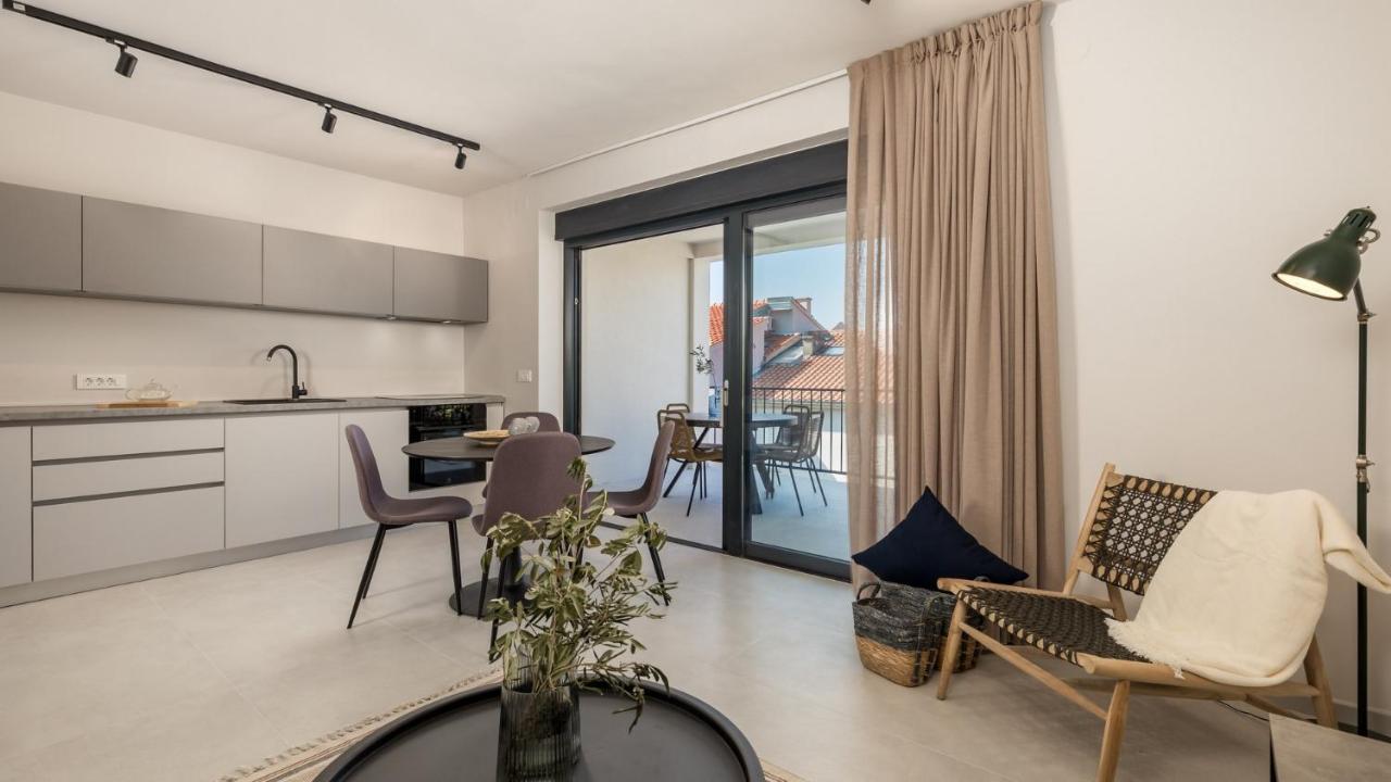 Apartments Villa Frankola With Swimming Pool ツリクヴェニツァ エクステリア 写真