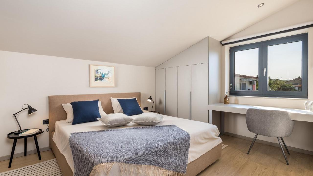 Apartments Villa Frankola With Swimming Pool ツリクヴェニツァ エクステリア 写真