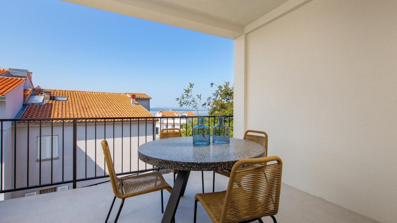 Apartments Villa Frankola With Swimming Pool ツリクヴェニツァ エクステリア 写真