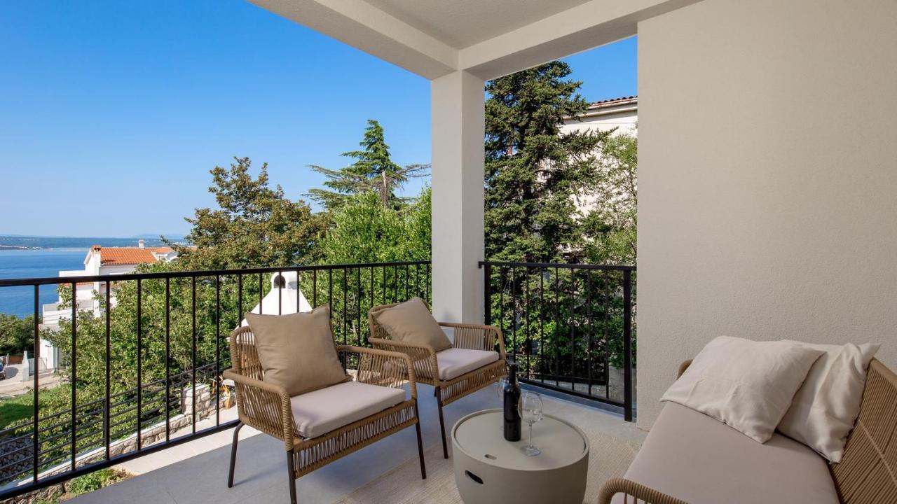 Apartments Villa Frankola With Swimming Pool ツリクヴェニツァ エクステリア 写真